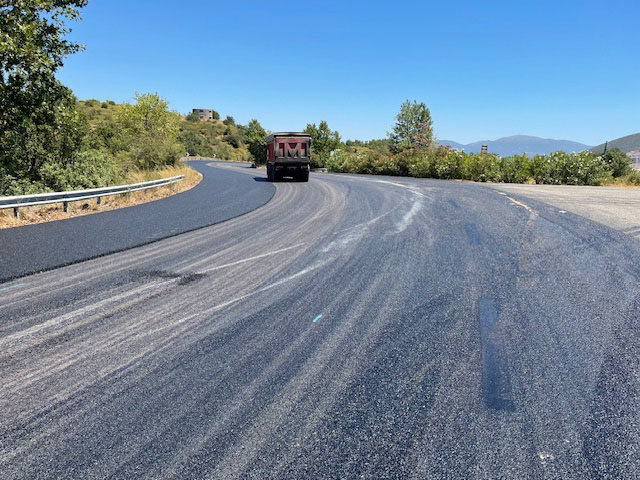 Αυτοψία του Αντιπεριφερειάρχη Αρκαδίας Κώστα Μανδρώνη στο έργο αποκατάστασης τμήματος της π.ΕΟ Τρίπολη-Μεγαλόπολη-Καλαμάτα